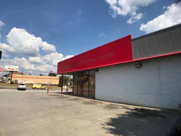 2580 E Magnolia Ave, Knoxville, TN 37914